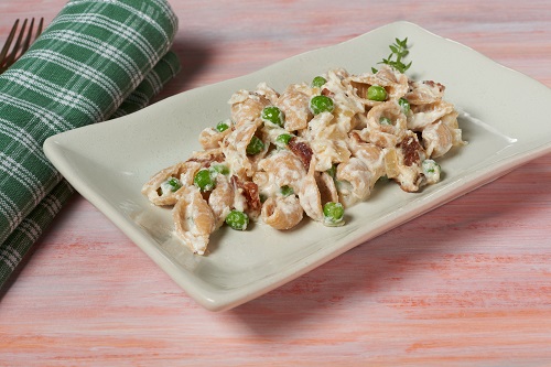 Creamy Shells with Peas and Bacon